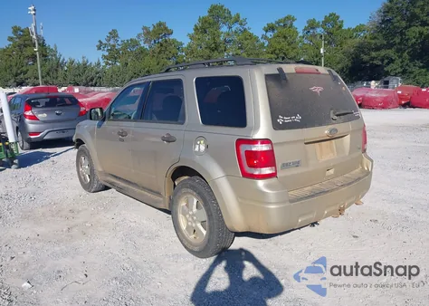 2010 Ford Escape Xlt из США, поврежденный, VIN 1FMCU0DG2AKA41241